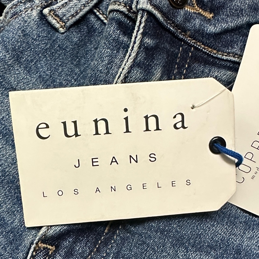 Eunina Women's Frayed Hem Blue Jeans - Picture 3 of 10